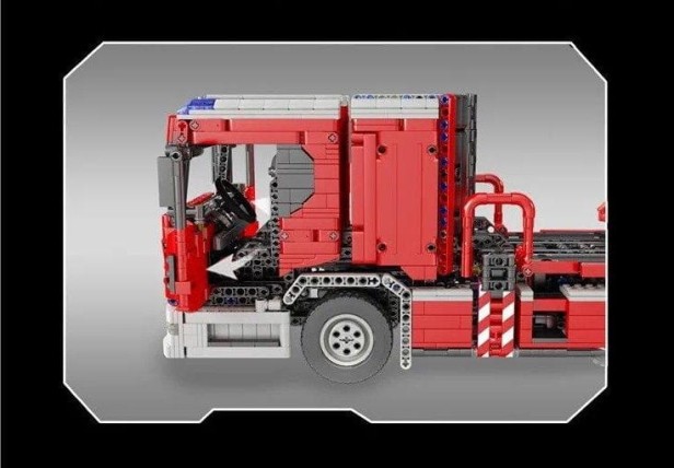 Klocki Mould King 17022 Wóz Strażacki Fire Engine | 4886 el.