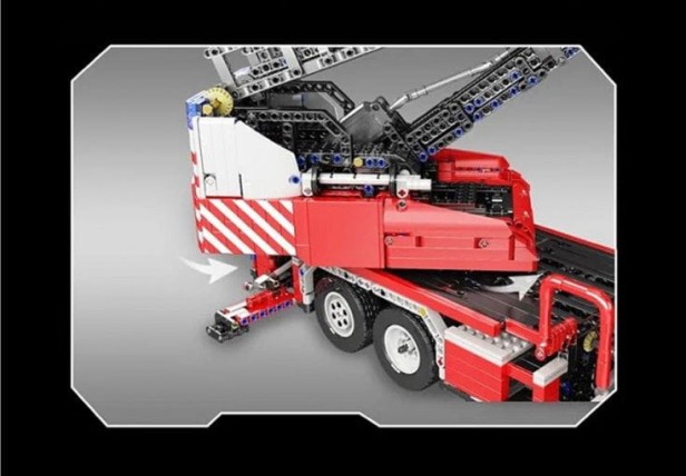 Klocki Mould King 17022 Wóz Strażacki Fire Engine | 4886 el.